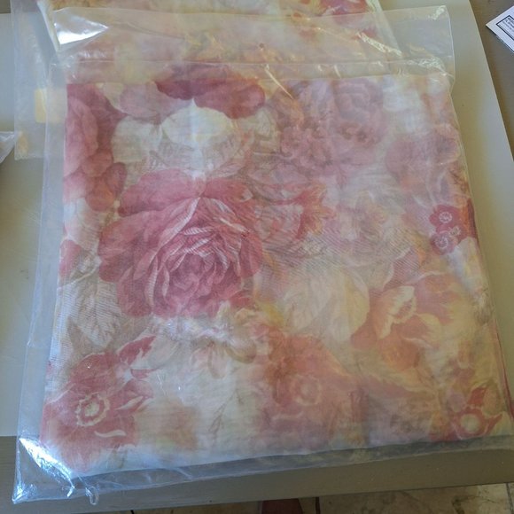 VTG BRYLANE HOME DISCONTINUED COUNTRY ROSE SHEER PANELS AND SCARF VALANCE NEW - Picture 10 of 10